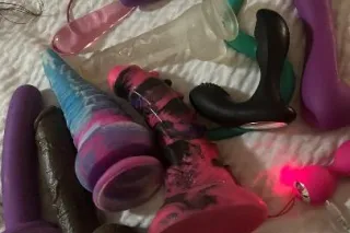 cock worship ..Nasty slutty college girl ..lets have some fun ...Big booty freak - Image 6