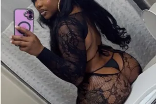 IM WET AND CREAMY 💦💦🥰 CUM OVER IM READY 💦💦 3 HOLES 😝 - Image 6